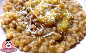 Farrotto con Zucca Gialla, Zucchine e Patate con il Cuisine Companion farrotto farro zucca gialla zucchine patate bimbi bambini svezzamento monsier cuisine moncu moulinex cuisine companion ricette cuco bimby